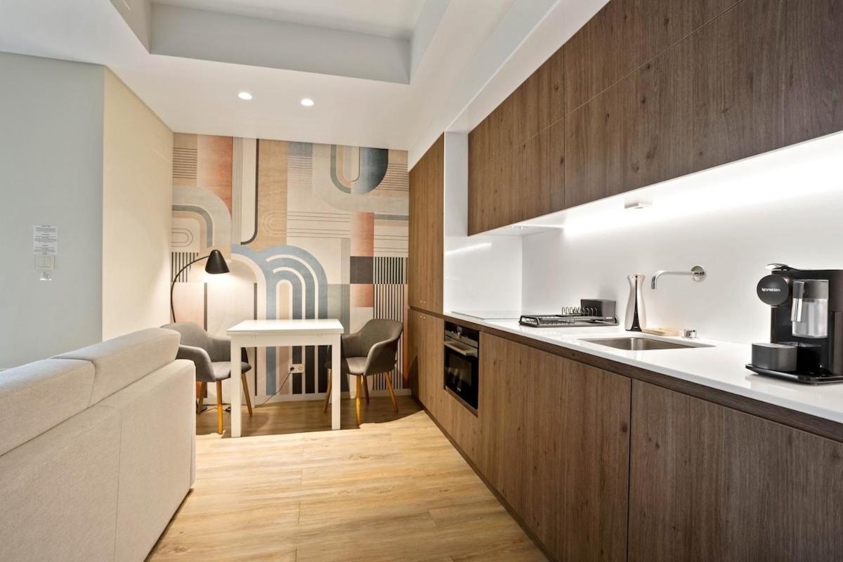 Santos Luxury And Gym V *